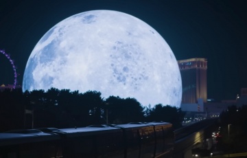 The most expensive building in Las Vegas: a giant sphere-screen turned into the Earth, the Moon and Mars